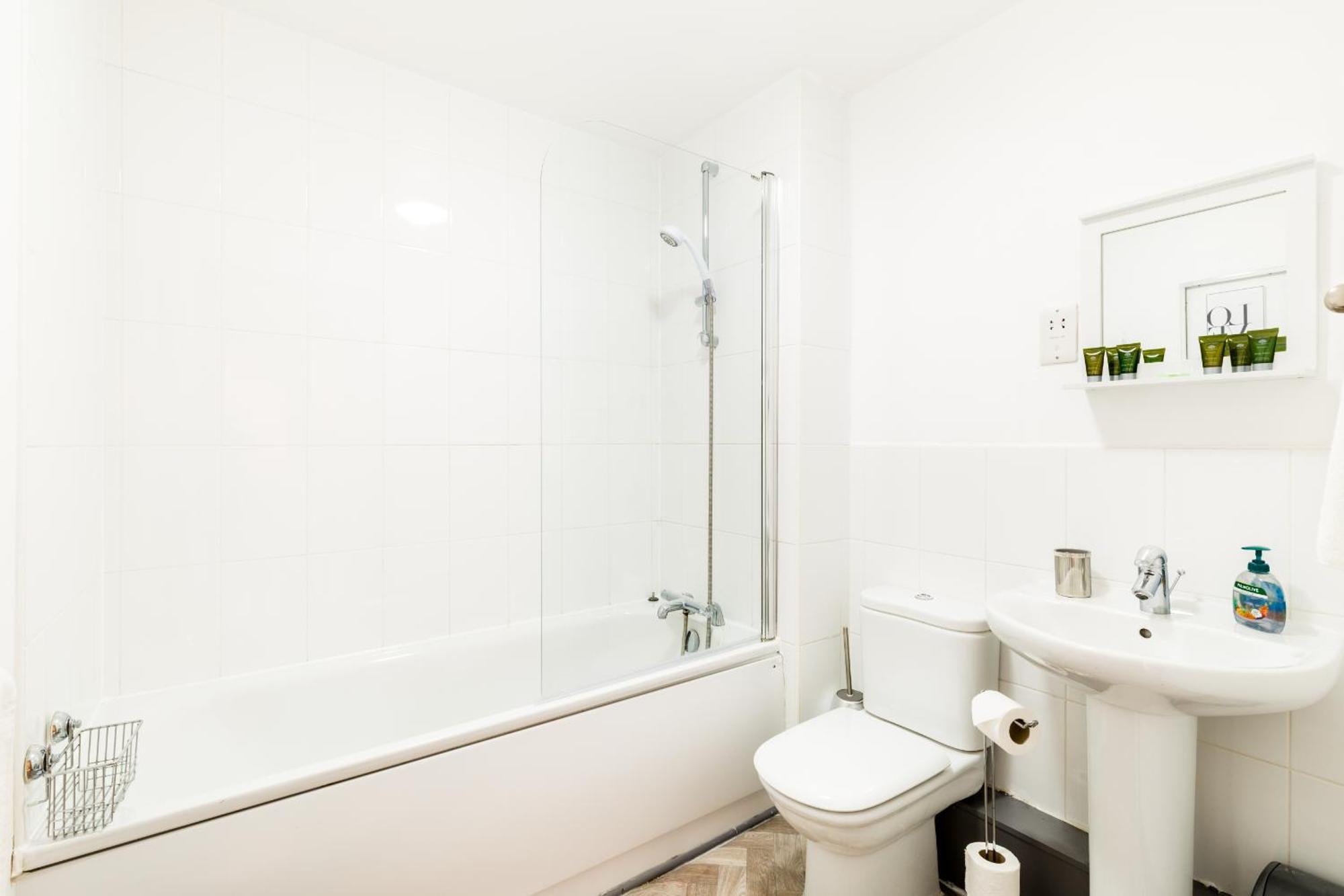 Comfort Living Properties 伯明翰 客房 照片